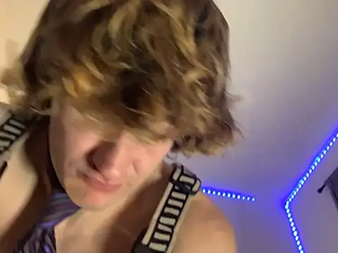 TheGAPEgatsby92 即時 XXX 聊天