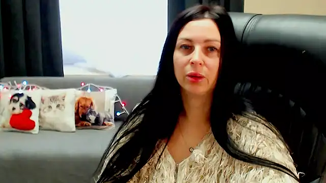 XXX chat uživo modela SweetLouise_