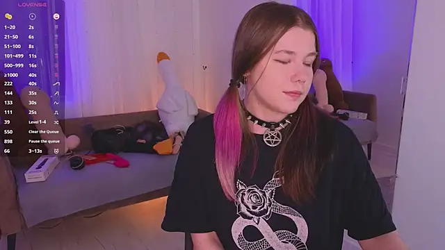 Mira_Falls' Live XXX Chat