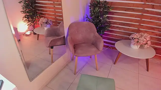 _MeganRain Chat XXX live