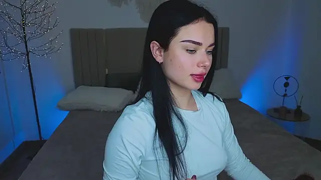 Silena_sky Adlı Modelin Canlı XXX Sohbeti