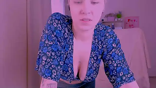 Chat XXX en directo de Hot_Blonda