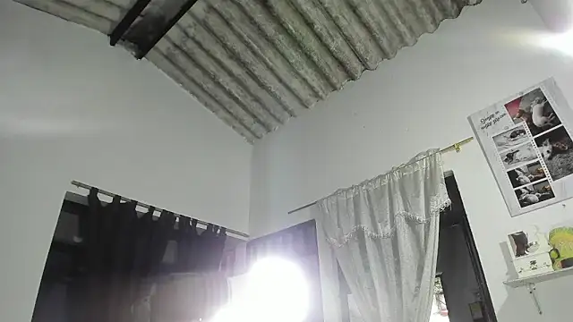 Živý XXX chat valentinaextreme