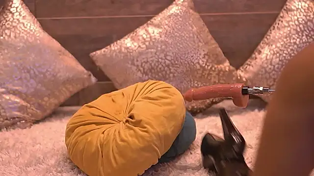 XenaBloom Adlı Modelin Web Kamerası Şovu