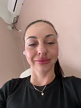 KristiiMaxのライブXXXチャット