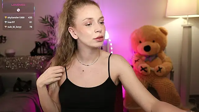 NovaHollisx's Live XXX Chat