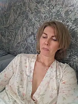 stellahere8: онлайн-секс-чат