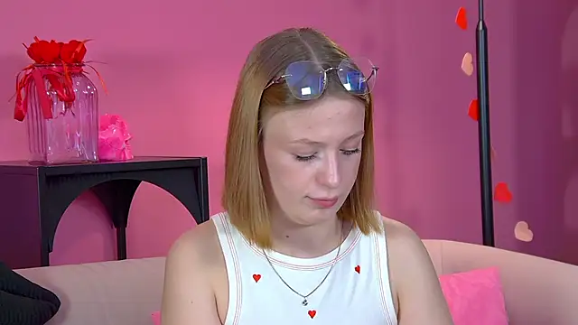 BeatriceBinoche's Live XXX Chat