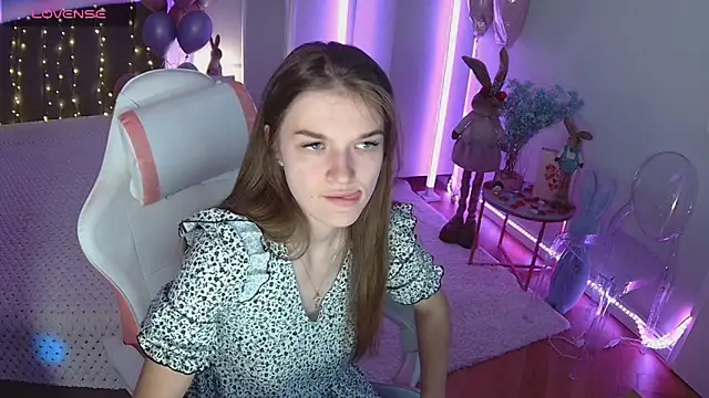 Ann_Wood Adlı Modelin Canlı XXX Sohbeti