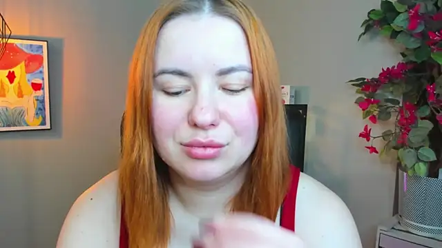 LAYLAxSTAR: онлайн-секс-чат