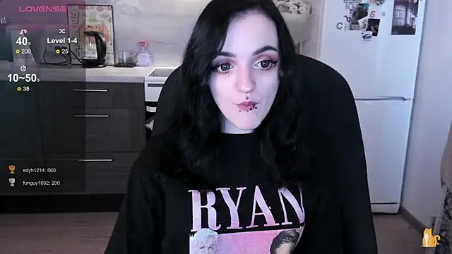 linaa__tyaan: онлайн-секс-чат