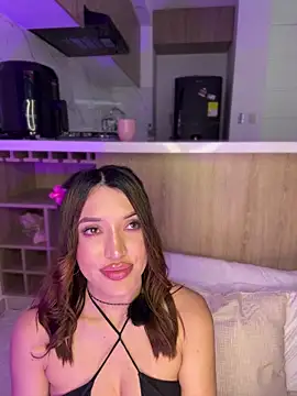 Bella-taylorrn Live XXX chat