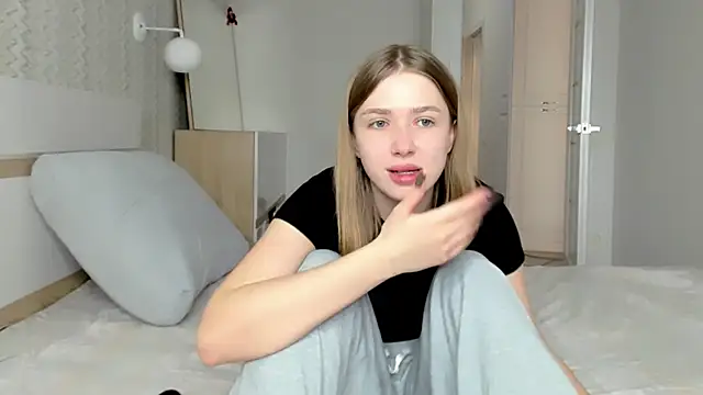 ElleLuv_ Chat XXX in diretta