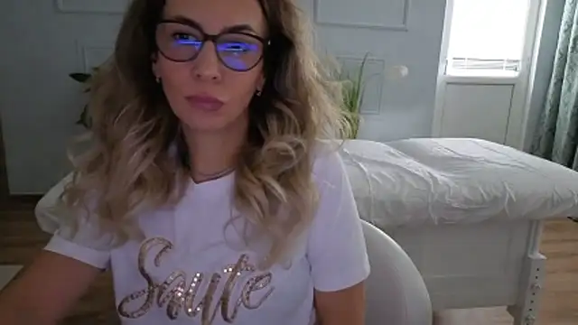 SukyGirl Chat XXX in diretta