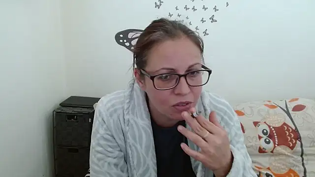 LadyHellene's Live XXX Chat