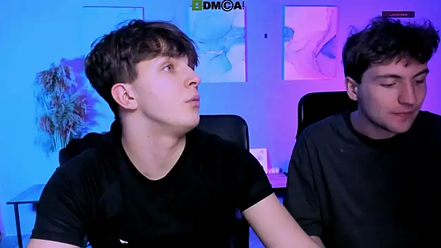 Онлайн чат XXX travis_wolf_