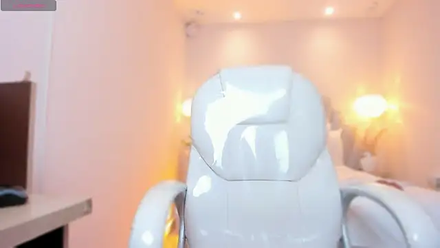 Онлайн чат XXX KataThonpson