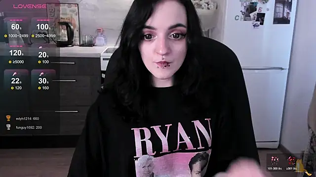 linaa__tyaan Chat XXX in diretta