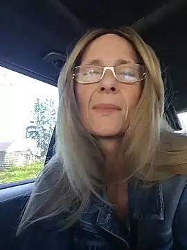 XXX chat uživo modela Sacha_Scorp