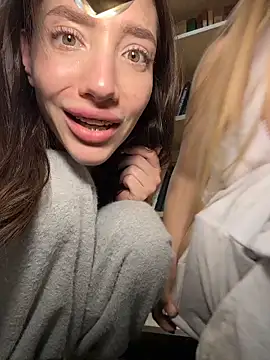 Chat +18 de Liza_risky ao vivo