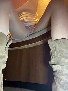 littleqiu's Webcam Show