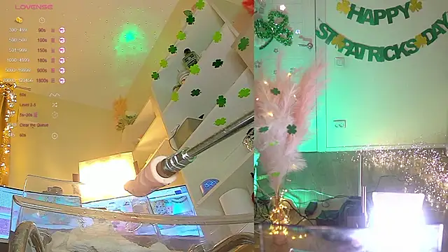 Ur_lil_bb's Live XXX Chat