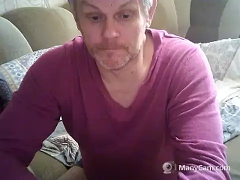 Mr__XX: διαδικτυακό σόου στην κάμερα