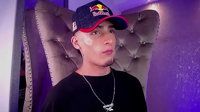 MateoMitchell 在線直播表演