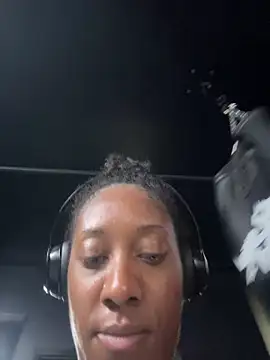 CrystalMai_ 网络视讯表演