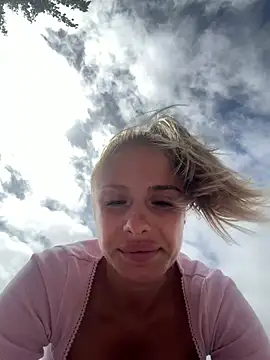 SophieVJ's Live XXX Chat