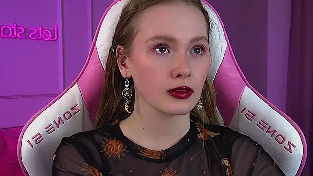 AgataFoxleyn Webbikameraesitys