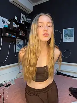 MilaMoone Chat XXX in diretta