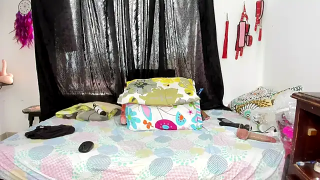 QUEEN_MANDY_BBW – Live XXX-chat