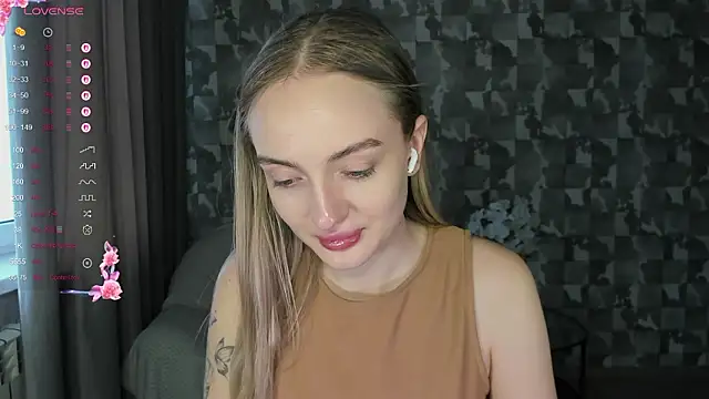 A_delina live XXX chat