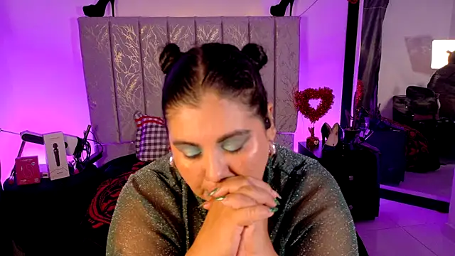 AndreaKinky Chat XXX in diretta