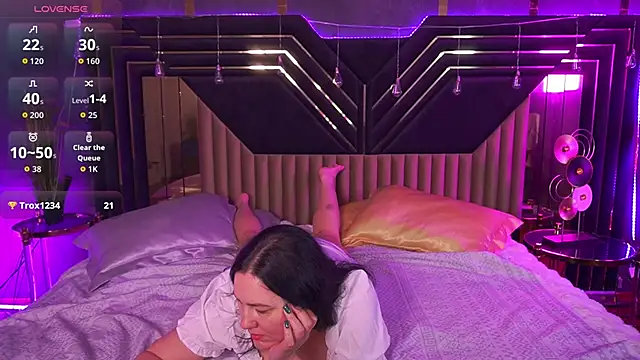 Онлайн чат XXX VelvetLuck