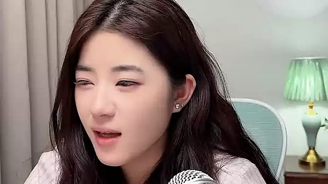 Nicole20266 Obrolan Langsung XXX