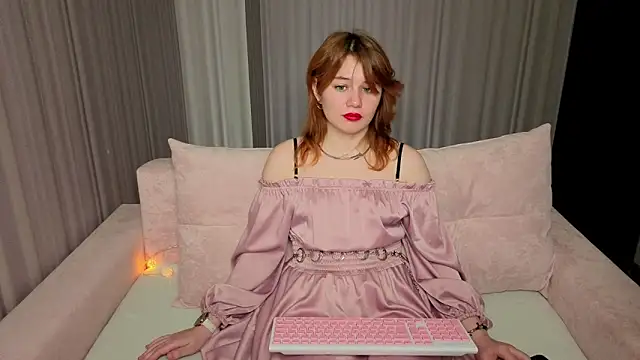 ElizabethRedWings Live XXX-Chat