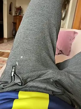 Emirr10's Live XXX Chat