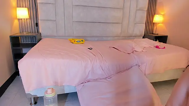 Chat XXX Live EYMI_TOMSOM