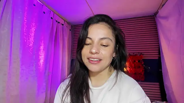 rosse_2504 Chat XXX in diretta