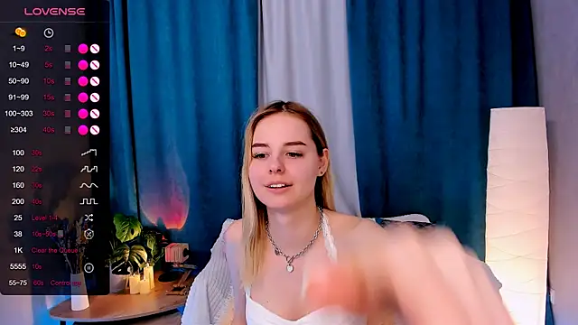 LillianShine Chat XXX in diretta