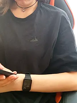 Aashikalaa live XXX chat