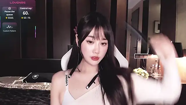 Aurora_-77 Obrolan Langsung XXX