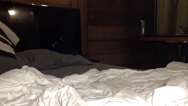 Chat XXX en directo de cymerastail