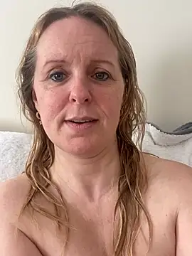 Živý XXX chat LaylarosA