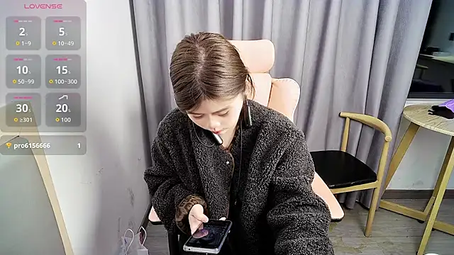 po_fu's Live XXX Chat