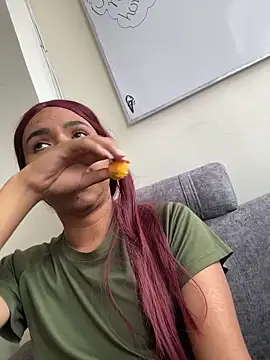 HopemorettiのライブXXXチャット