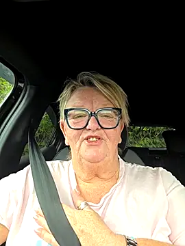 Chatroom XXX en direct de BridgetBlueEyes