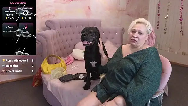 Penelope_Pinky Live XXX-chat